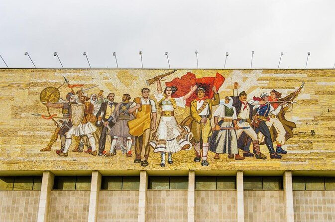 inside-tirana-walking-tour-2