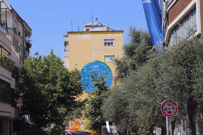 inside-tirana-walking-tour-2