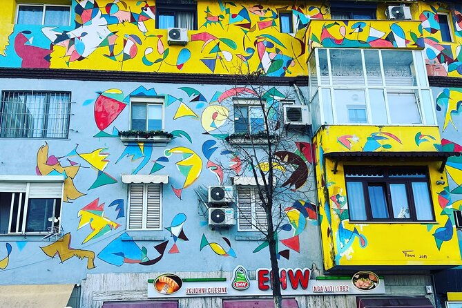 inside-tirana-walking-tour-2