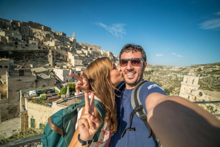 insightful-matera-walking-tour-for-couples