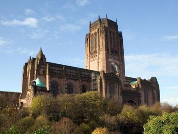 Inspirational Women Liverpool Past-Present History Tour - monthly - Liverpool’s Inspirational Women: Past and Present – A Deep Dive