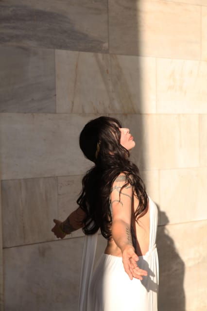 instagram-ancient-greek-artistic-photo-session