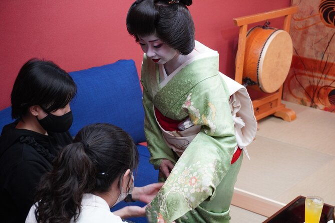 interactive-geisha-experience-in-nara