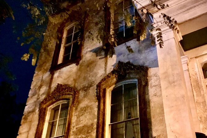 interactive-paranormal-ghost-walking-tour-in-savannah-georgia