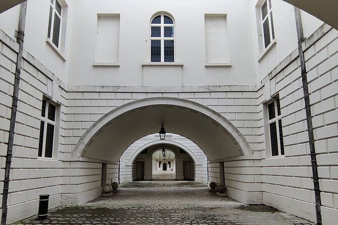 interactive-treasure-hunt-experience-of-greenwichs-secrets