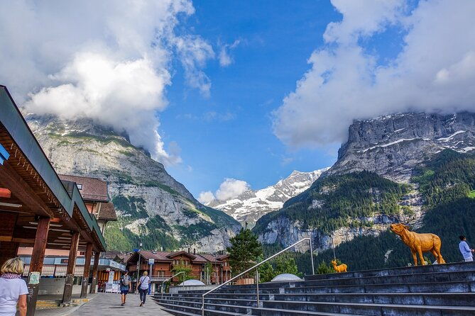 interlaken-private-car-tour-to-swiss-villages-capital-castles