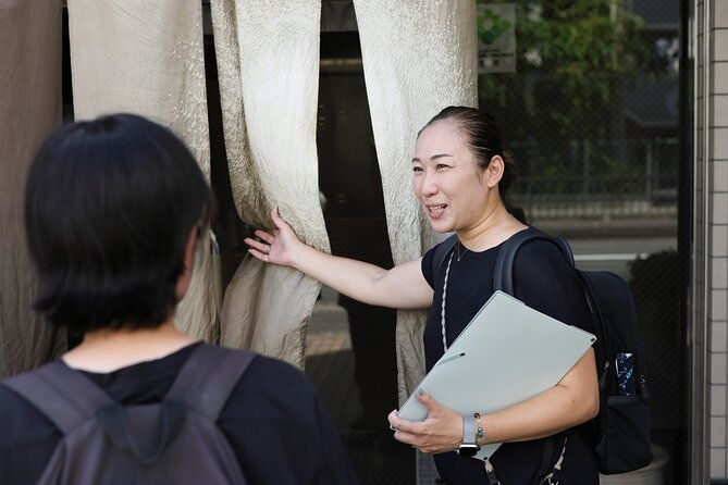 interpreter-who-serves-the-city-services-for-4-and-8-hours