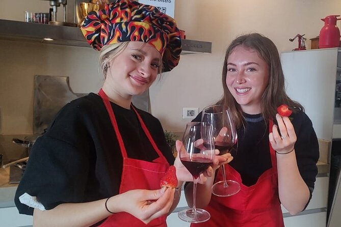 intimate-and-authentic-pasta-lesson-chianti-wine-free-parking-2