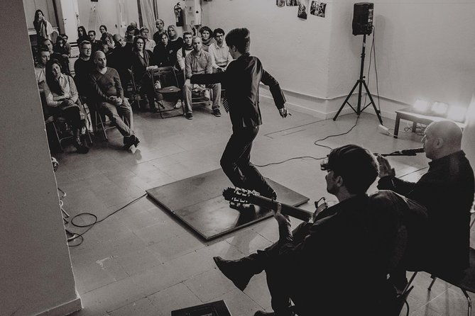 intimate-flamenco-performance