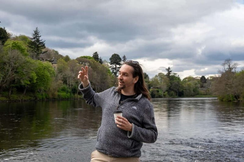 Inverness: Comedy Walking Tour with Local Comedian - A Witty Way to Explore Inverness