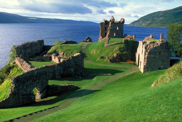inverness-loch-ness-cruise-castle-and-outlander-tour