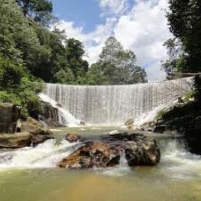 Ipoh Escape: Hot Springs, Waterfall & Private Full-Day Tour - Key Points