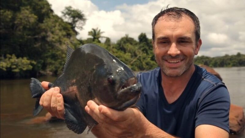 iquitos-piranha-fishing-experience-in-the-amazon-jungle