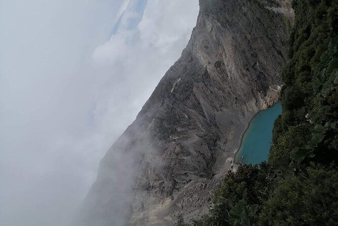 irazu-volcano-and-cartago-hiking-from-san-jose