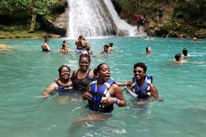 irie-blue-hole-and-secret-falls-tours