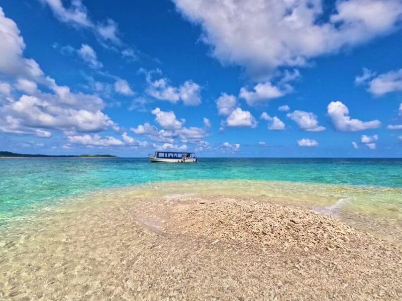 iriomote-boat-snorkeling-tour-at-barasu-island