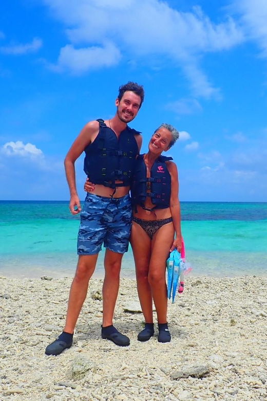 iriomote-mangrove-sup-and-snorkeling-at-coral-island