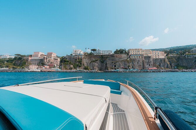 ischia-and-procida-private-yacht-tour-from-sorrento