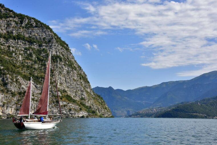 iseo-lake-tours-on-a-historic-sailboat