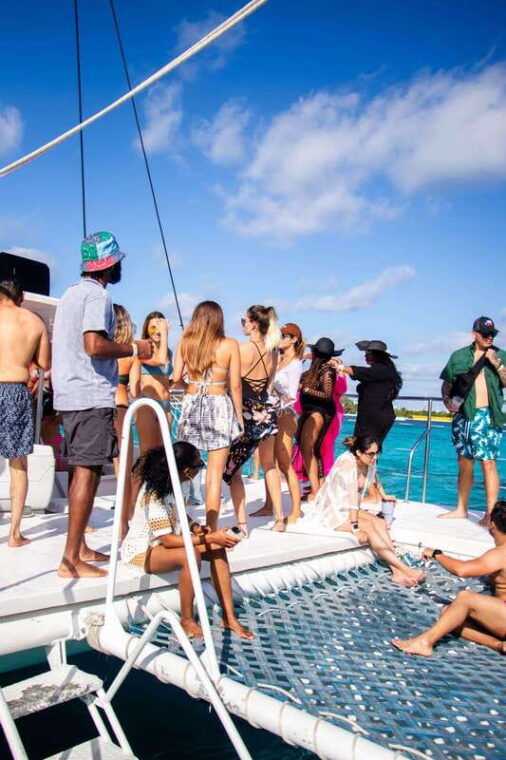 isla-mujeres-catamaran-snorkel-buffet-lunch-only-ticket