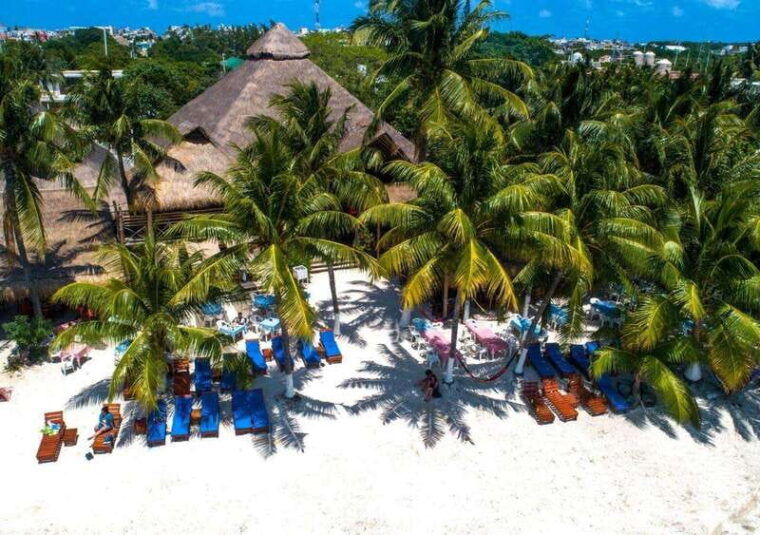 isla-mujeres-catamaran-tour-with-snorkel-buffet-and-drinks