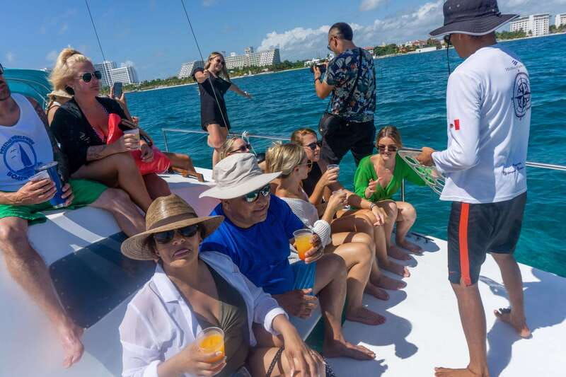 isla-mujeres-catamaran-tour-with-snorkeling-open-bar