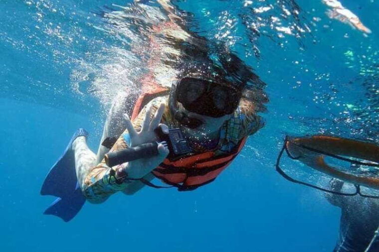 isla-mujeres-snorkel-tour-at-musa-and-manchones-reef