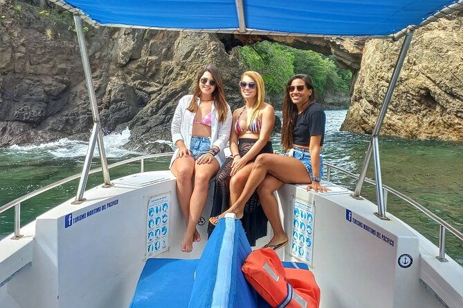 isla-tortuga-full-day-tour-small-group-from-san-jose