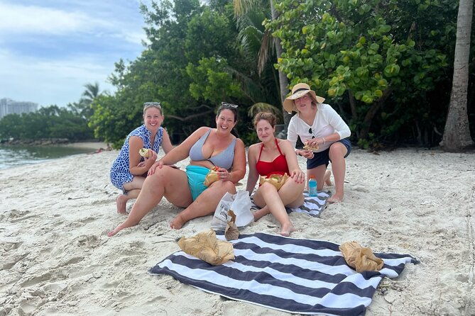 island-adventure-awaits-2-hr-miami-boat-rental-to-raccoon-island