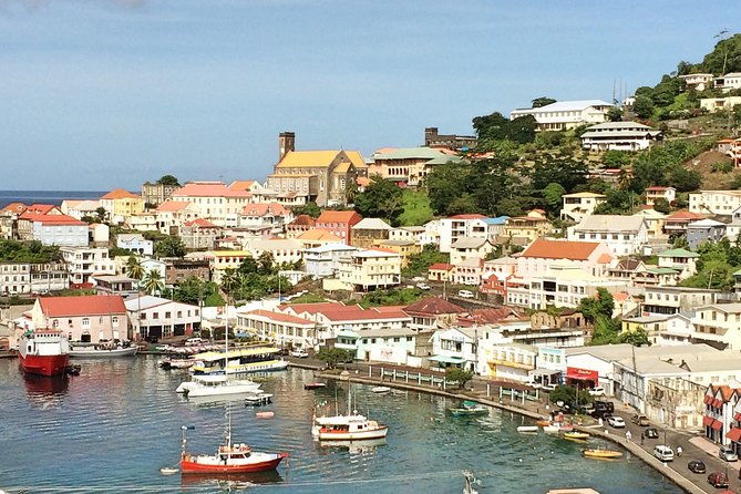 island-adventure-tour-waterfalls-forts-and-beaches