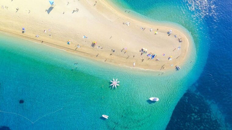 island-brac-golden-horn-pucisca-private-speedboat-tour