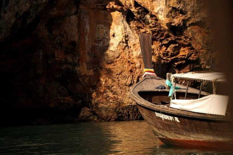 island-discovery-james-bond-islands