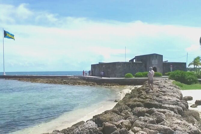 island-historical-and-landmark-nassau-bahamas-tour