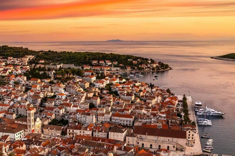 island-hvar-pakleni-islands-private-speedboat-tour