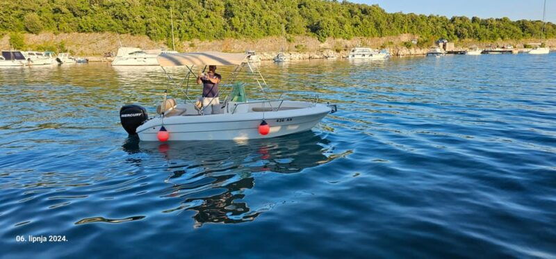island-of-krk-boat-rentals-in-pinezici-primus-17-60hp