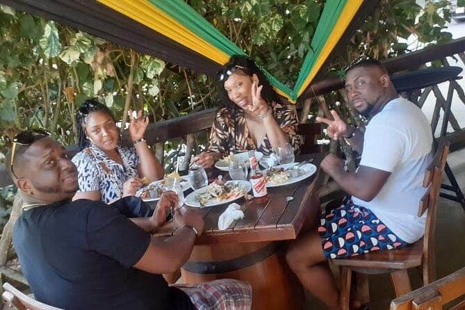 island-surfers-bioluminous-tour