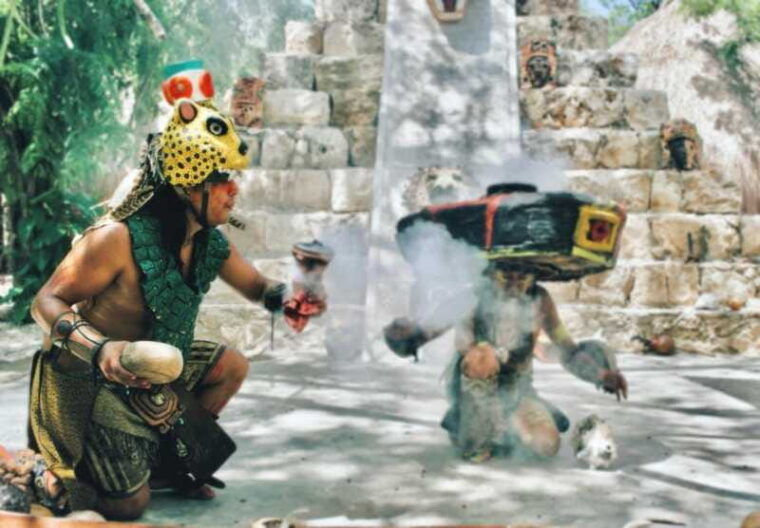 island-tour-in-cozumel-mayan-show-all-inclusive