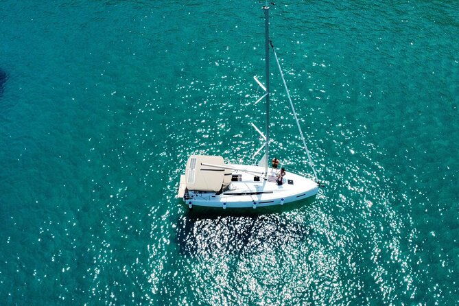 islands-tour-on-luxurious-jeanneau-sun-odyssey