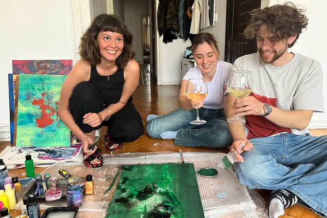 istanbul-art-escape-wine-and-paint-at-locals-home