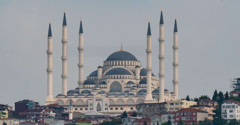 istanbul-asian-side-experience-with-camlica-mosque-lunch