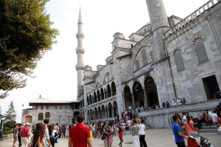 istanbul-basilica-cistern-hagia-sophia-blue-mosque-old-city