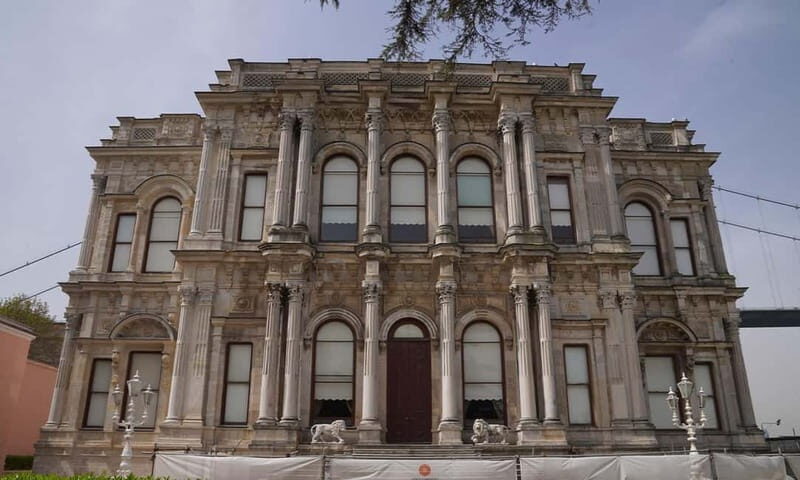 Istanbul: Beylerbeyi Palace Skip-the-Line Ticket & Audio - The Architecture and Interiors: A Feast for the Eyes