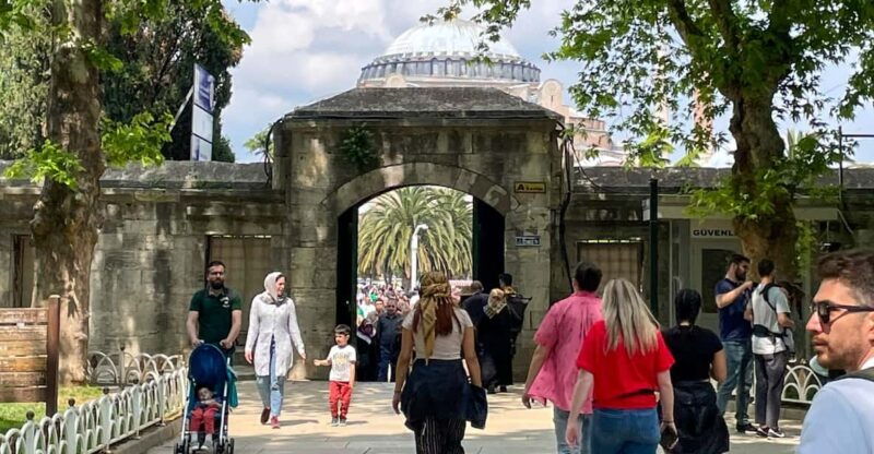 istanbul-blue-mosque-basilica-cistern-hagia-sophia-tour