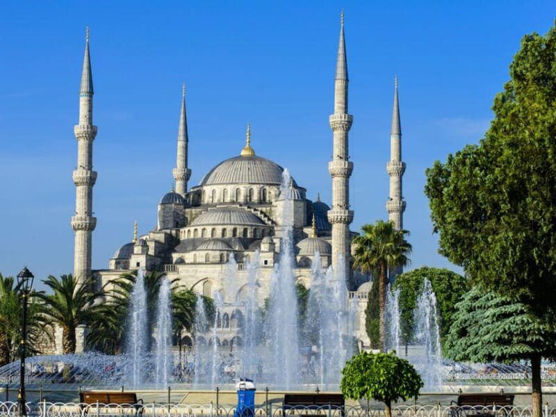 istanbul-blue-mosque-basilica-cistern-hagia-sophia-tour