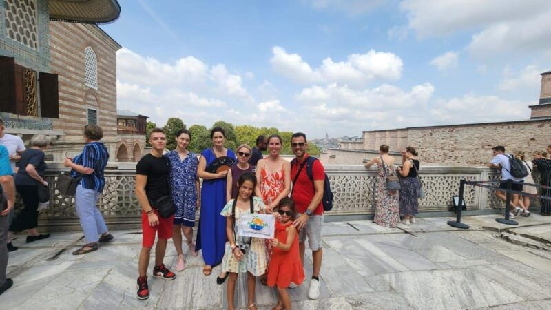 istanbul-blue-mosque-hagia-sophia-and-hippodrome-tour