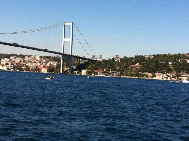 istanbul-bosphorus-boat-tour-and-two-continents-with-lunch