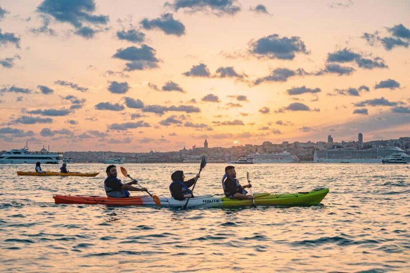 Istanbul: Bosphorus Canoe Experience by Maiden's Tower - Key Points