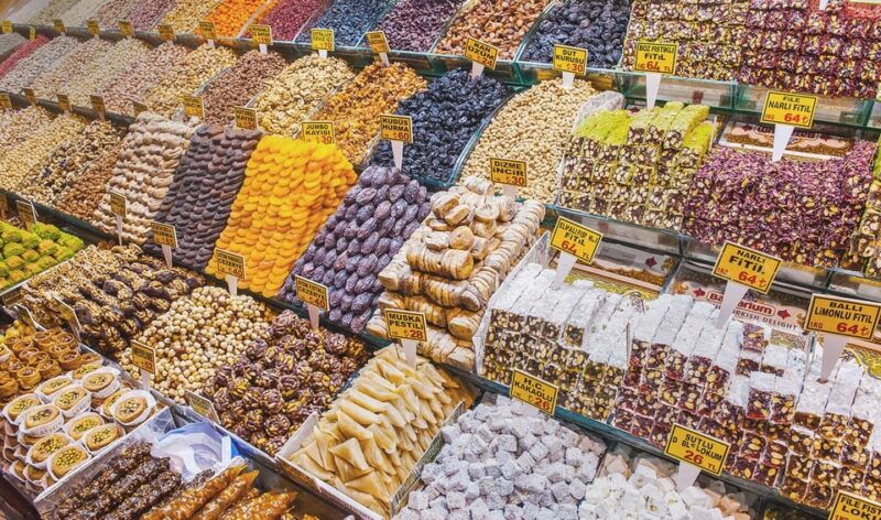 istanbul-bosphorus-cruise-and-bus-tour-with-bazaar-visit