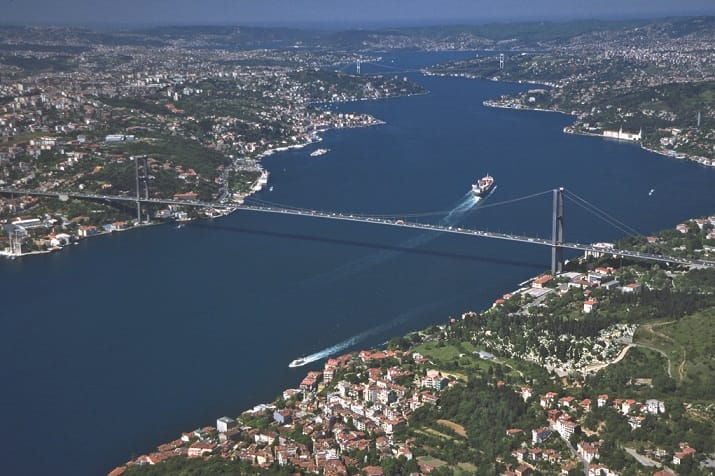 istanbul-bosphorus-cruise-and-golden-horn-bus-tour
