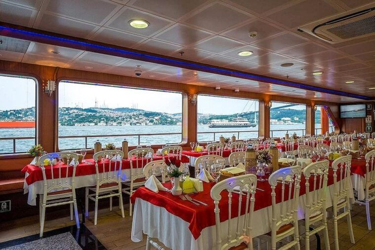 istanbul-bosphorus-dinner-cruise-entertainment-hotel-pickup